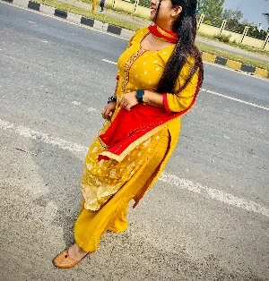 Bharti Escort Girl in Rishikesh